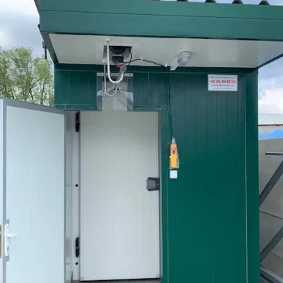 container with anteroom 4x2 1