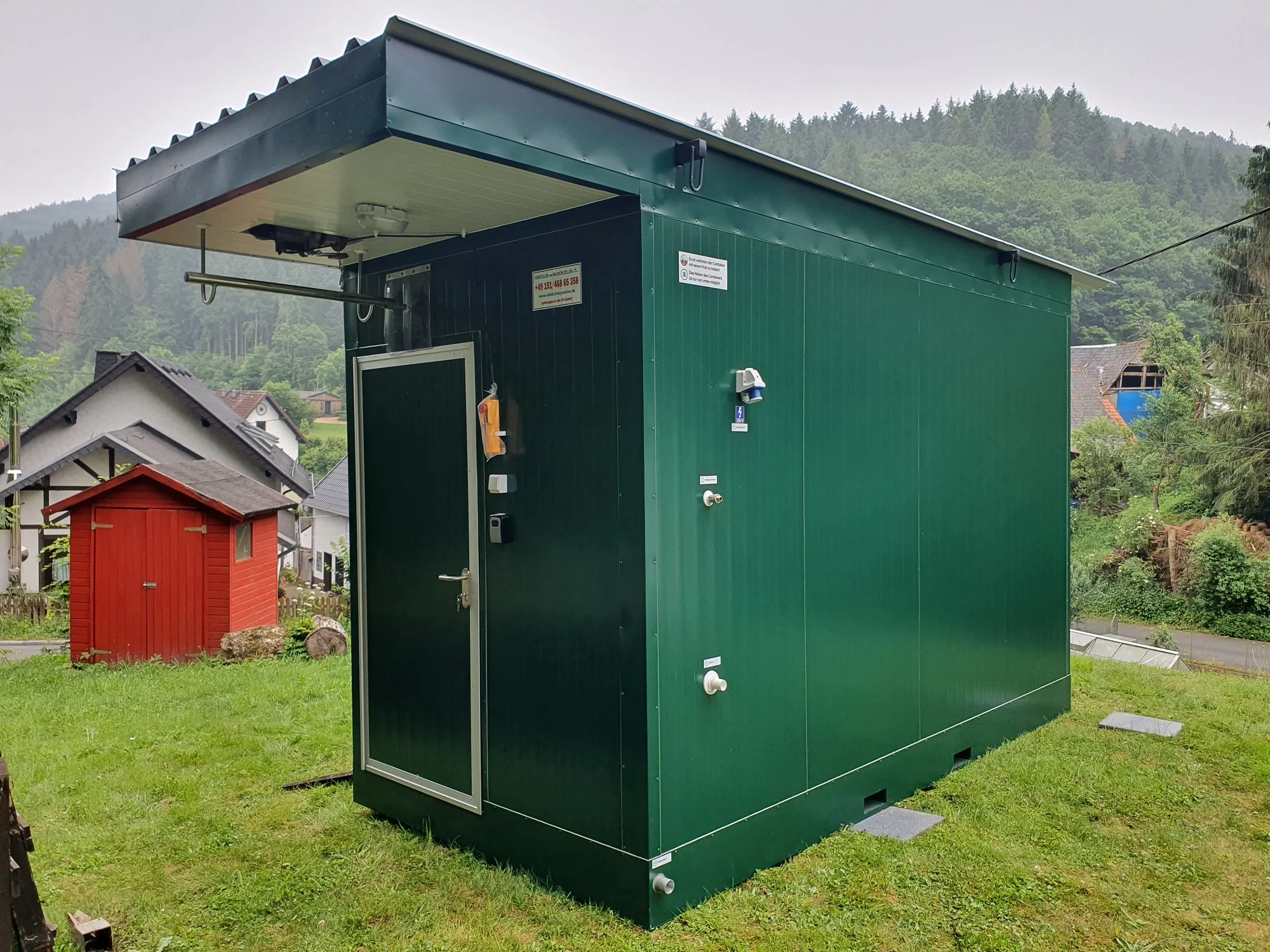 Cooling container with anteroom 4×2