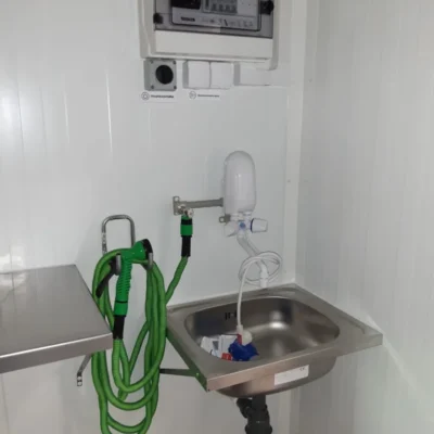 container with anteroom 5x2 8